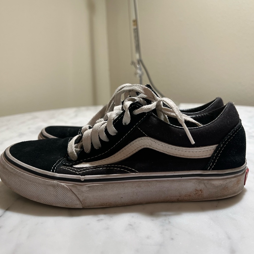 Vans - Picture 3 of 7
